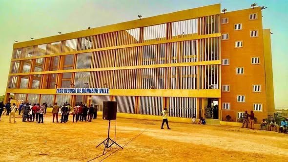 Burkina Faso: A new Faso Keoogo school inaugurated by H.E. Rimtalba Jean Emmanuel Ouédraogo in Bonheur-Ville
